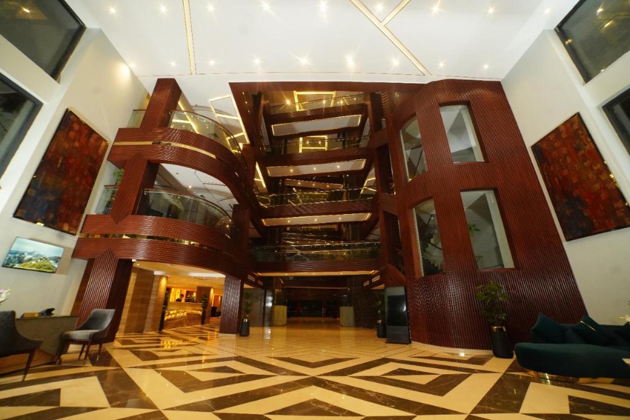Ramada By Wyndham Murree Lower Topa Resort Экстерьер фото
