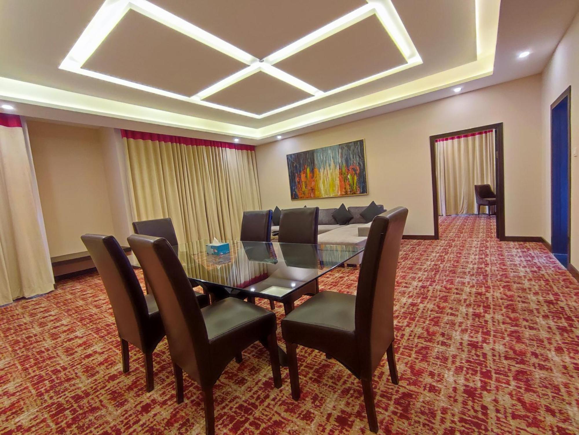 Ramada By Wyndham Murree Lower Topa Resort Экстерьер фото